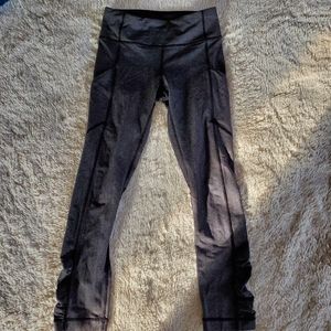 Lululemon gym leggings with pockets